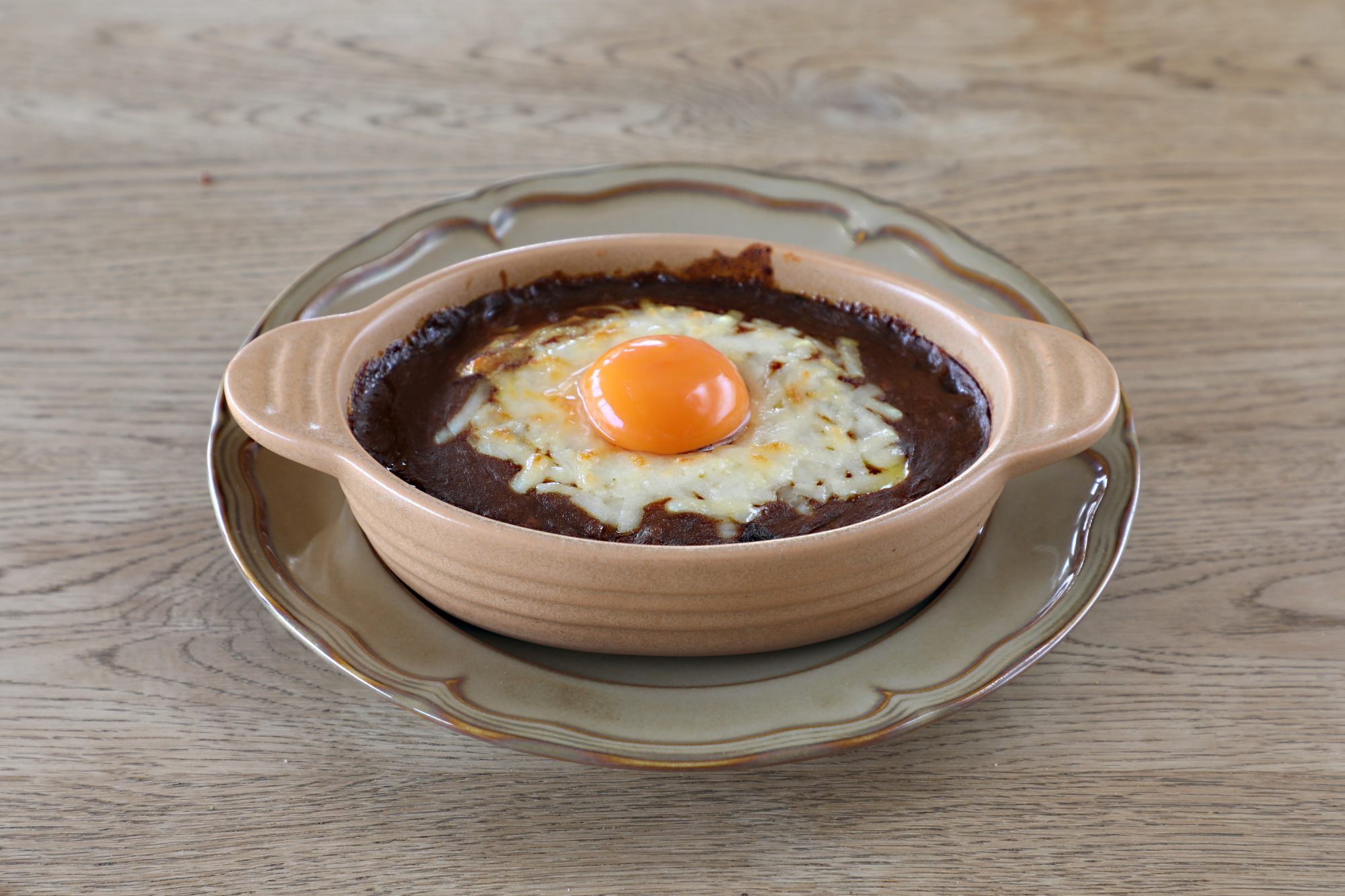 とろけるチーズのスパイス焼きカレー